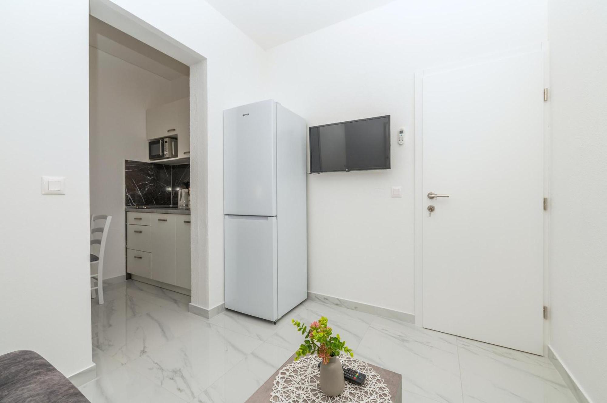 Apartmants Sestic Tučepi Exterior foto
